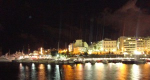 Πασαλιμάνι το βράδυ