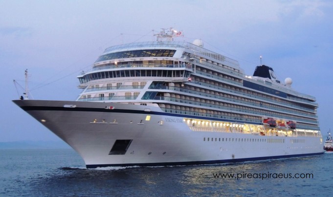 Παρθενική άφιξη Viking Star στο λιμάνι του Πειραιά