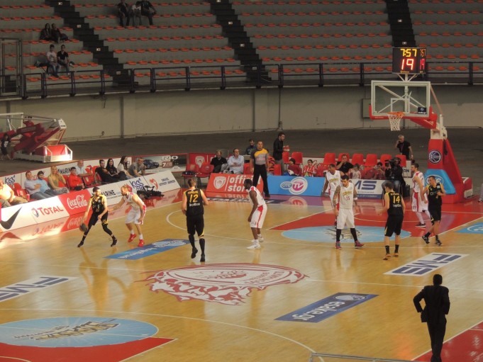 Ολυμπιακός 92-57 Άρης