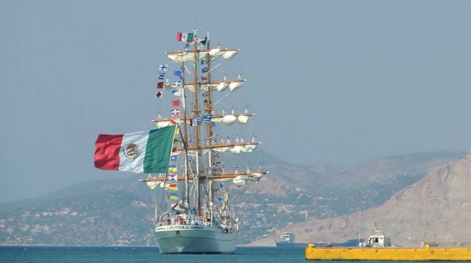 ARM Cuauhtémoc: Αναχώρησε από το λιμάνι του Πειραιά
