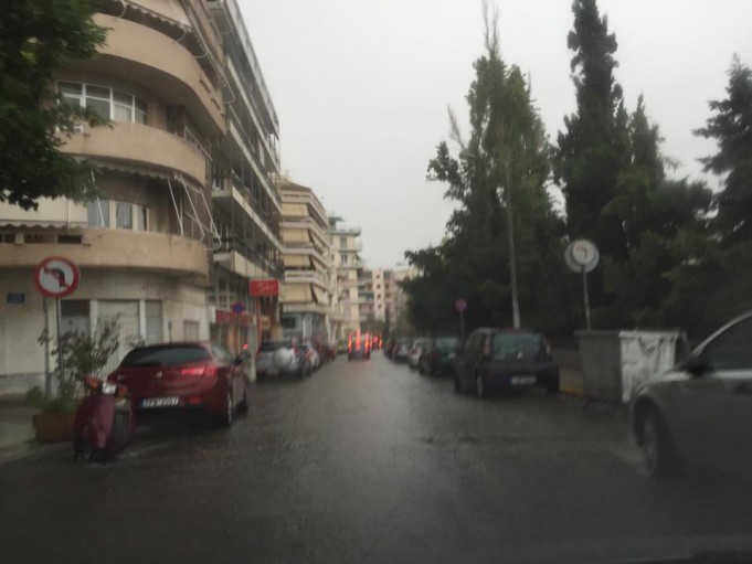 Χαλάει ο καιρός – Ιδαίτερη προσοχή σήμερα το βράδυ
