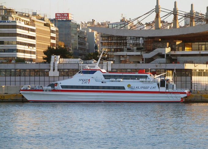 Το Speed Cat 1 στον Αργοσαρωνικό