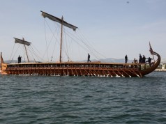 Η τριήρης “Ολυμπιάς” στη Μαρίνα Ζέας – Επισκέψιμη για το κοινό