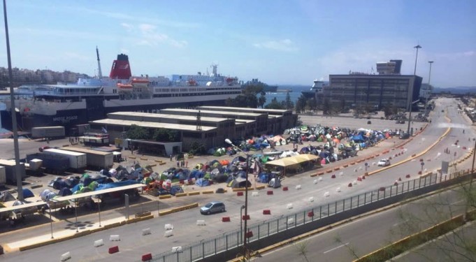 Προσφυγικό :Μέσα Ιουνίου η πλήρης εκκένωση στο λιμάνι του Πειραιά – Περίπου 1500 σήμερα.