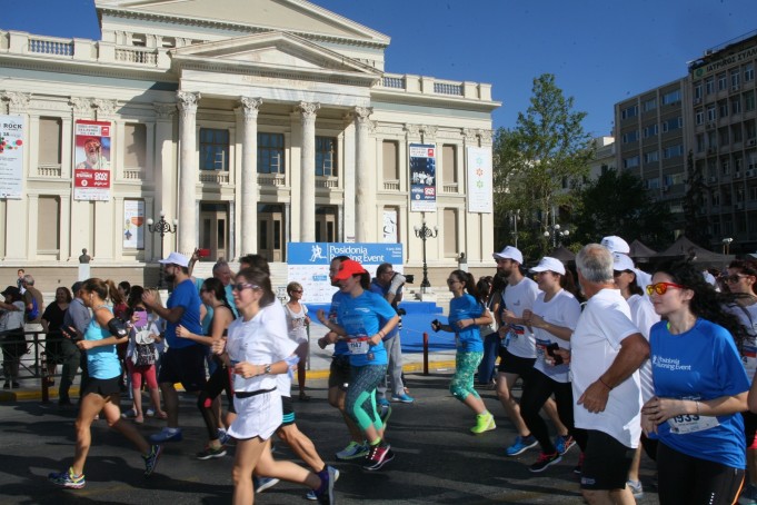 Έλληνες και ξένοι δρομείς έτρεξαν στον Posidonia Running Event