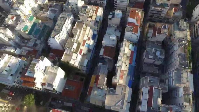 Ευαγγελίστρια : Πυρκαγιά σε ισόγειο διαμέρισμα – 9 άτομα κινδύνεψαν