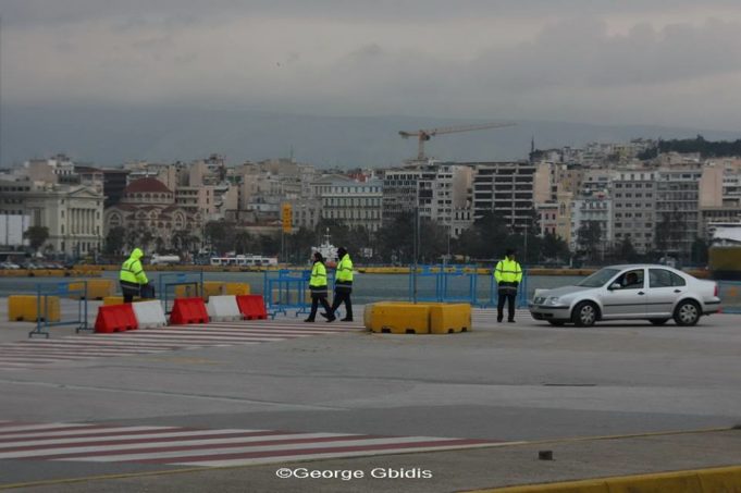 Λιμάνι Πειραιά – “Αποκλεισμένες” οι πύλες Ε3-Ε4