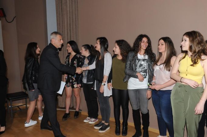 Οι Πειραιώτες επιτυχόντες των Πανελληνίων 2016 βραβεύτηκαν εχθές απο το Δήμαρχο Πειραιά