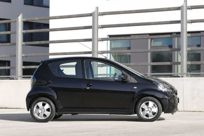 Εκλάπη μαύρο Toyota Aygo απο τα Μανιάτικα