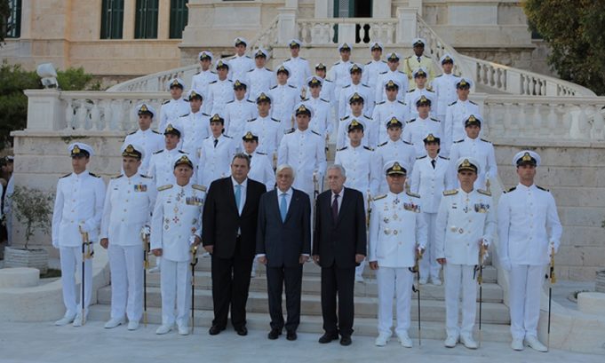 ΣΝΔ : Ορκίστηκαν οι σημαιοφόροι της τάξης 2018