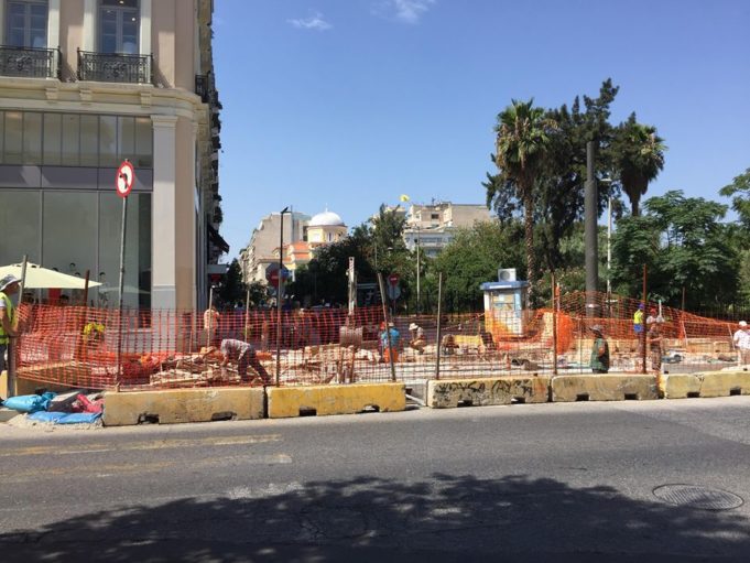 Κλειστή η Φίλωνος για 2 ημέρες στο ύψος του Άγιου Σπυρίδωνα