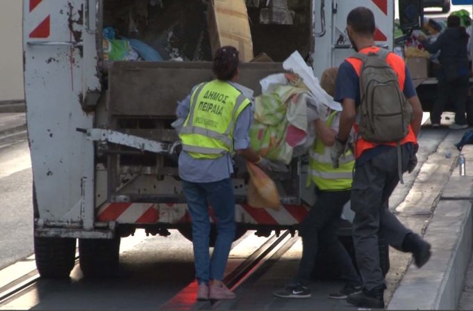 ΠΕΙΡΑΙΑΣ: Ειδική επιχειρησιακή δράση σήμερα το πρωί για την καταπολέμηση του παρεμπορίου