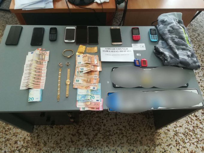 Εξαρθρώθηκε από την Υποδιεύθυνση Ασφαλείας Πειραιά εγκληματική οργάνωση που διέπραττε συστηματικά διακεκριμένες κλοπές από Ιερούς Ναούς