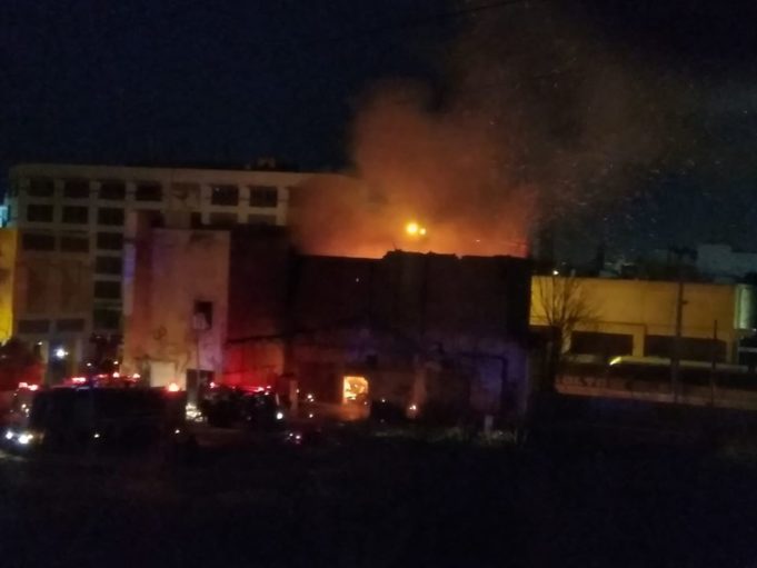 Πειραιάς: Πυρκαγιά σε κτίριο στην Ομ.Σκυλίτση