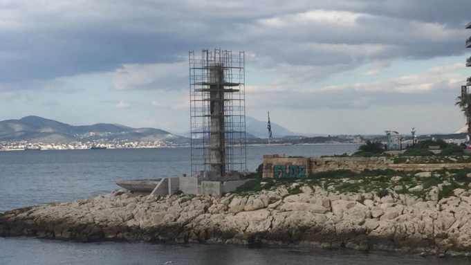 Επισκευάζεται -επιτέλους- ο “Σταυρός” στην Πειραική