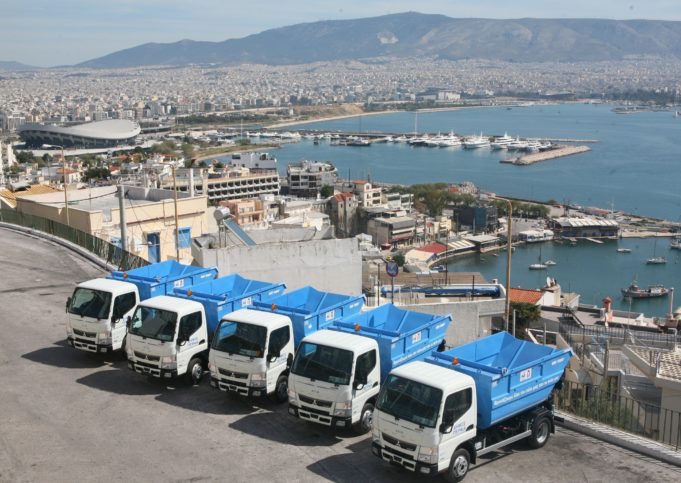 Πέντε νέα οχήματα για τον τομέα Καθαριότητας του Δήμου Πειραιά