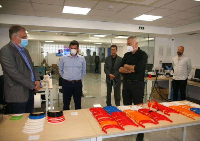 Στο “Blue Lab” του Δήμου Πειραιά ο Υπουργός Εσωτερικών Τ. Θεοδωρικάκος