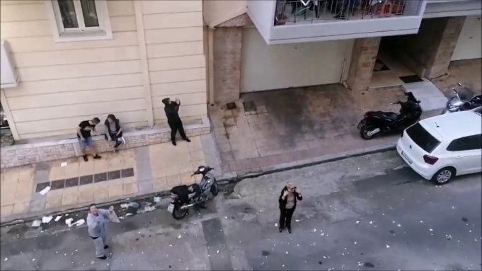 Πειραιάς..στα χρόνια του κορωναϊού,μέρος 34ο: Ερυθρόλευκο Πάσχα με αποστάσεις ασφαλείας