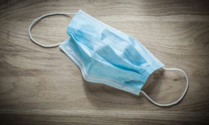 ΥΦΑΣΜΑΤΙΝΕΣ ΜΑΣΚΕΣ ΘΑ ΠΡΟΩΘΗΣΕΙ ΣΤΗΝ ΑΓΟΡΑ Ο ΔΗΜΟΣ ΠΕΙΡΑΙΑ : Με τη συνεργασία των επιμελητηρίων της πόλης προκειμένου με τα έσοδα να ενισχύονται οι κοινωνικές δομές του Δήμου ή και τα νοσοκομεία της πόλης μας.