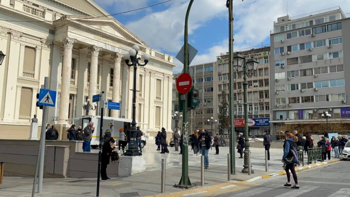 Συνεχίζονται αύριο στην πλατεία Κανάρη στο Πασαλιμάνι τα δωρεάν Rapid-test για τον κορωνοϊό από κλιμάκιο του Ε.Ο.Δ.Υ.