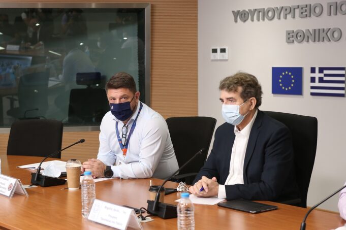 Σύσκεψη στην Πολιτική Προστασία ενόψει του σφοδρού κύματος καύσωνα