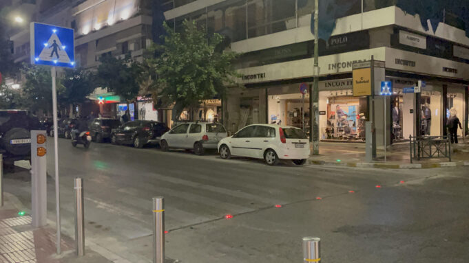 Νέες διαγραμμίσεις σε δρόμους της πόλης από τον Δήμο Πειραιά – Αναλυτικά τα σημεία