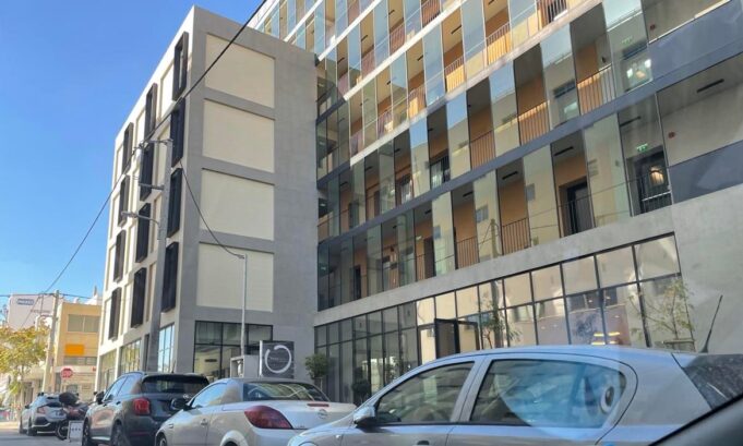 Παπαστράτος : Ποιό θα είναι το όνομα του ξενοδοχείου που ανοίγει στην περιοχή