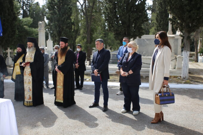Ο Δήμος Πειραιά τέλεσε επιμνημόσυνη δέηση στη μνήμη των αποβιωσάντων δωρητών και ευεργετών της πόλης