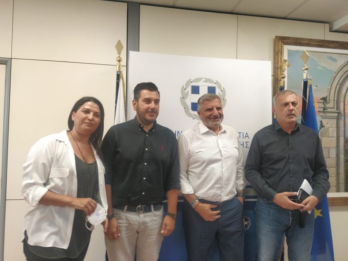Νέα παιδική χαρά για παιδιά με αναπηρία στην πλατεία Γεννηματά στα Καμίνια