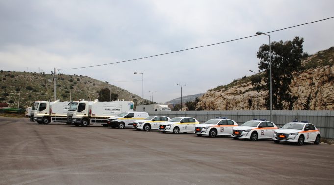 Με νέα ηλεκτροκίνητα οχήματα ενισχύει ο Δήμος Πειραιά τον τομέα Καθαριότητας και άλλες νευραλγικές υπηρεσίες