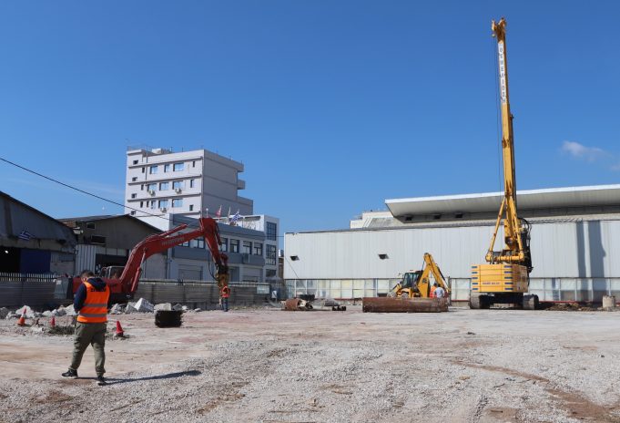 Έργα που χρηματοδοτεί η Περιφέρεια Αττικής στον Πειραιά επισκέφθηκε ο Γ. Πατούλης