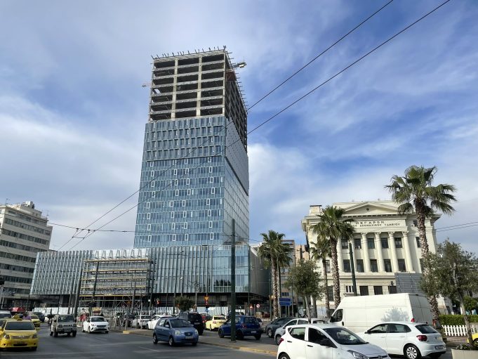 Piraeus Tower : O όμιλος INDITEX «έκλεισε θέση» στον Πύργο του Πειραιά