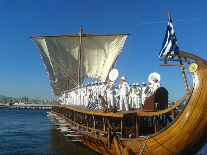 Ημέρες Θάλασσας 2023: Η Τριήρης «Ολυμπιάς» στον Πειραιά ·