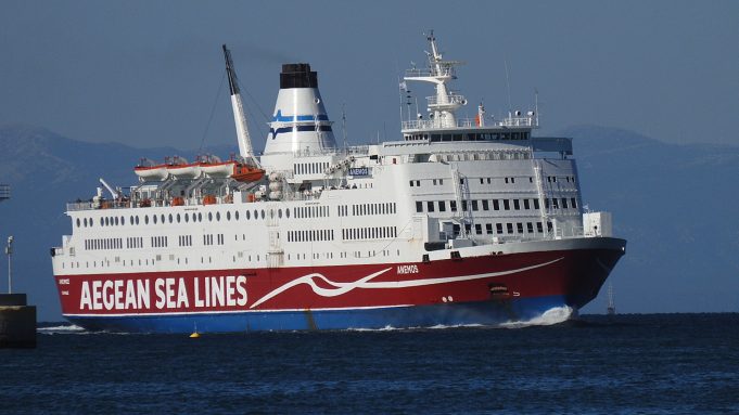 Αλλάζει χέρια το «Άνεμος»: Στη Seajets το πλοίο που συνέδεε τον Πειραιά με τις Δυτικές Κυκλάδες