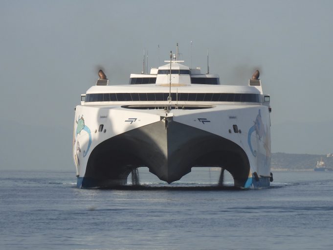 SEAJETS: EuroChampion Jet – Το νέο εντυπωσιακό ταχύπλοο της SEAJETS κατέφτασε στο λιμάνι του Πειραιά!