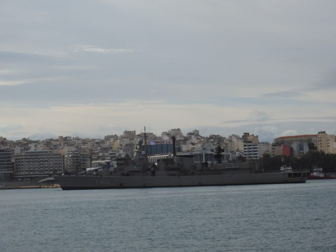 ΦΡΕΓΑΤΑ ΑΙΓΑΙΟΝ ΣΤΟ ΛΙΜΑΝΙ ΤΟΥ ΠΕΙΡΑΙΑ