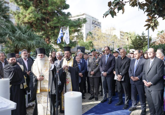 Ο Δήμος Πειραιά τίμησε τον Πειραιώτη ήρωα των Ιμίων Αντιναύαρχο Παναγιώτη Βλαχάκο