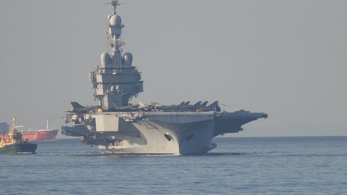 Το Γαλλικό αεροπλανοφόρο Charles De Gaulle R-91