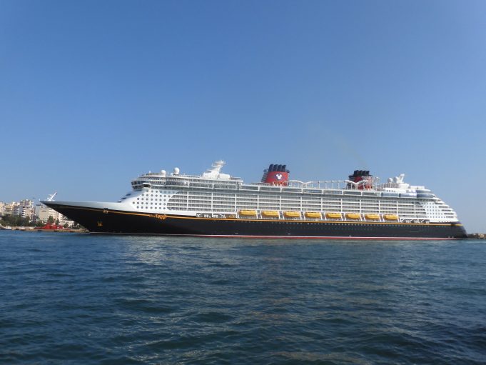 Disney Fantasy στον Πειραιά
