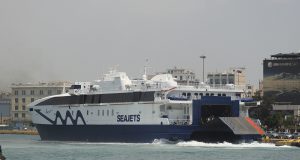 Power Jet φεύγοντας απο τον Πειραιά