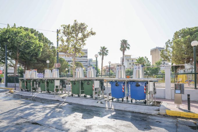 Νέοι υπόγειοι κάδοι στον Πειραιά: Σύγχρονα συστήματα για καθαρότερη και πιο βιώσιμη πόλη