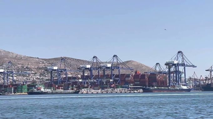 Πειραιάς – Ελευσίνα: Η νέα γεωπολιτική «σύγκρουση» στο λιμενικό τοπίο της Ελλάδας