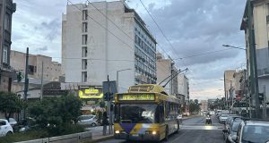 Trolley στον Πειραια με κατευθυνση αμαξοστάσιο