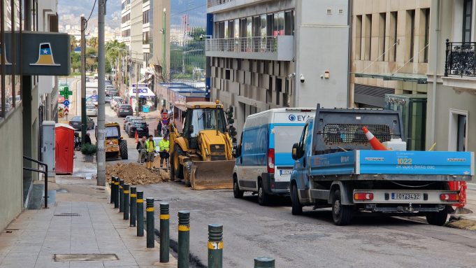 Προσωρινή διακοπή κυκλοφορίας στην Ιάσωνος λόγω καθίζησης
