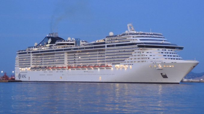 PiraeuShips – Πλοία στον Πειραιά : MSC Splendida – IMO 9359806 Το MSC SPLENDIDA στο λιμάνι του Πειραιά