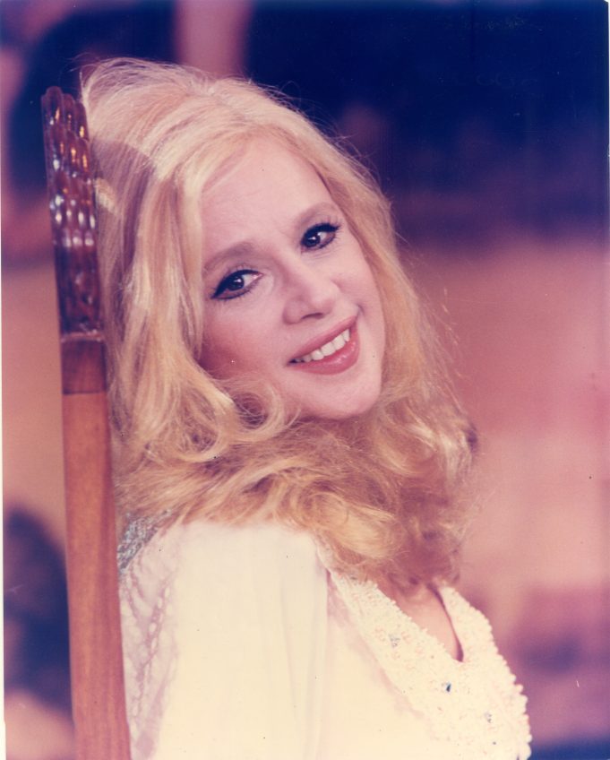 Η Αλίκη όλων των Ελλήνων