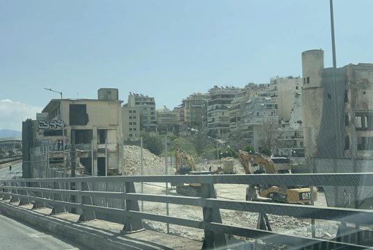 αζελ κατεδαφιση