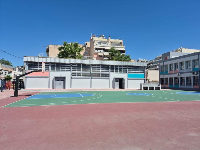 Αναβαθμίζονται οι σχολικές μονάδες του Πειραιά με εκτεταμένες εργασίες ανακαίνισης όλο το καλοκαίρι