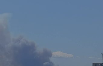 Μεγάλη φωτιά στα Περιστέρια Σαλαμίνας – Ήχησε το 112, ισχυρές δυνάμεις στην περιοχή