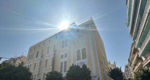 Νέα εκπαιδευτική σελίδα για το πρώην Saint-Paul: Στις δομές του City Unity College το κτίριο στον Πειραιά
